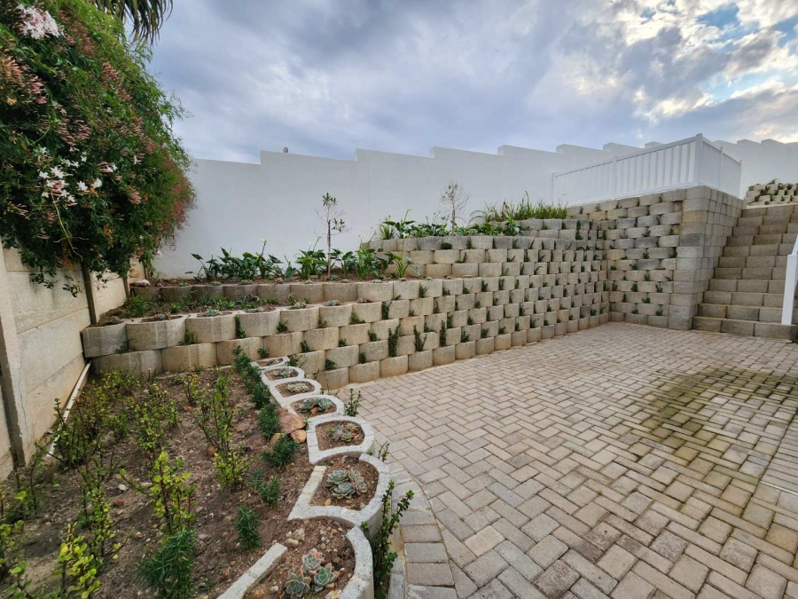 3 Bedroom Property for Sale in Seemeeu Park Western Cape